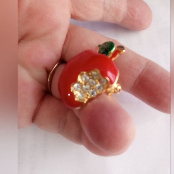 Red Apple Enamel With Rhinestone Bite Pin Brooch Teacher Gift - Picture 2 of 8